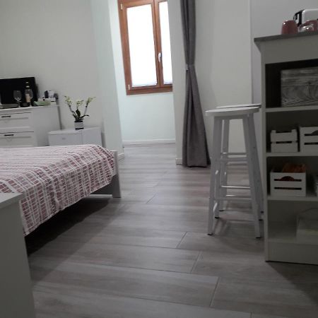 Hotel Casa Liberty à Mandello del Lario Extérieur photo