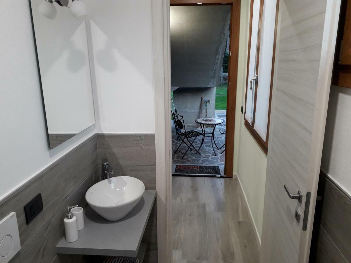 Hotel Casa Liberty à Mandello del Lario Extérieur photo