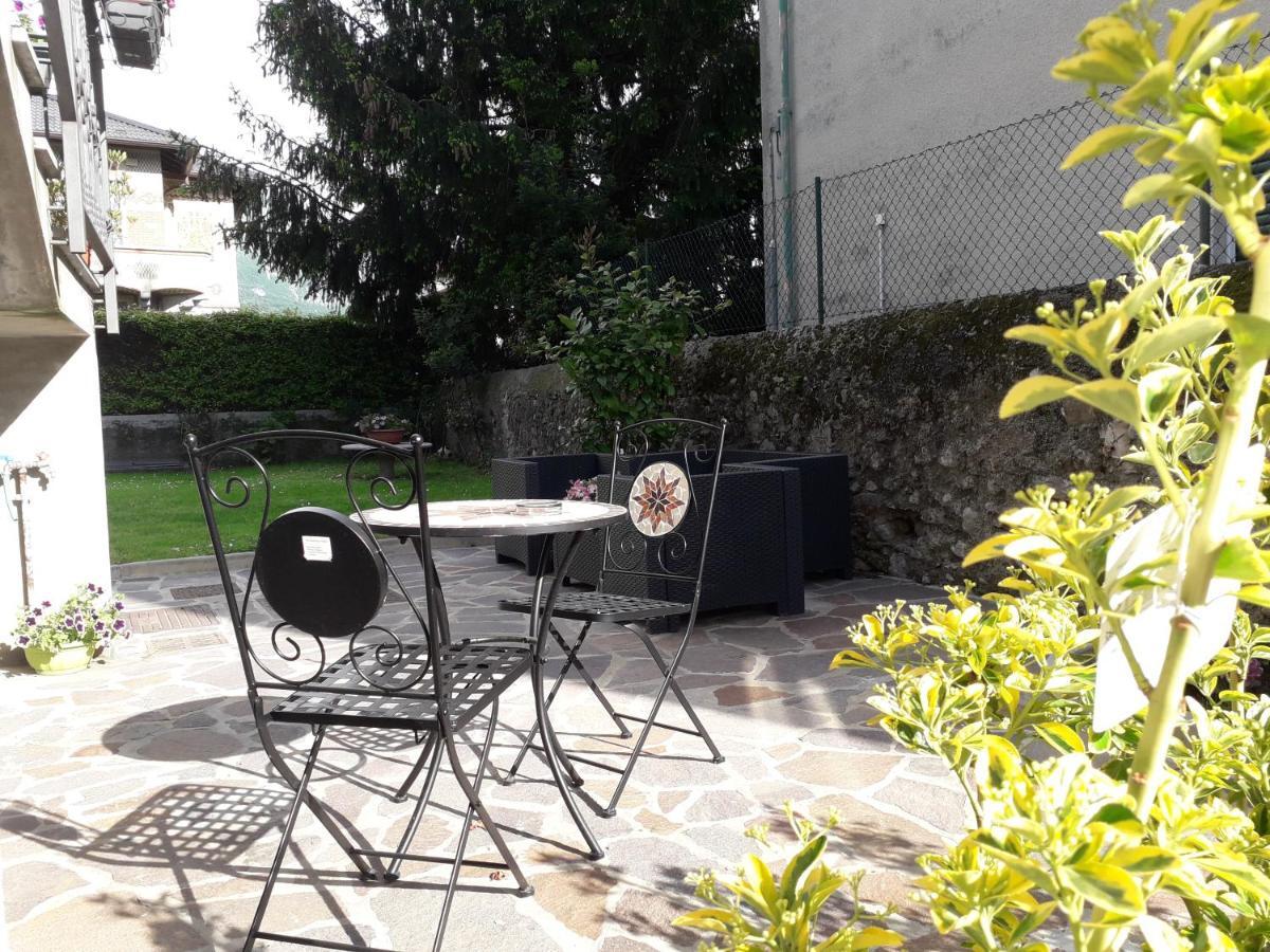 Hotel Casa Liberty à Mandello del Lario Extérieur photo